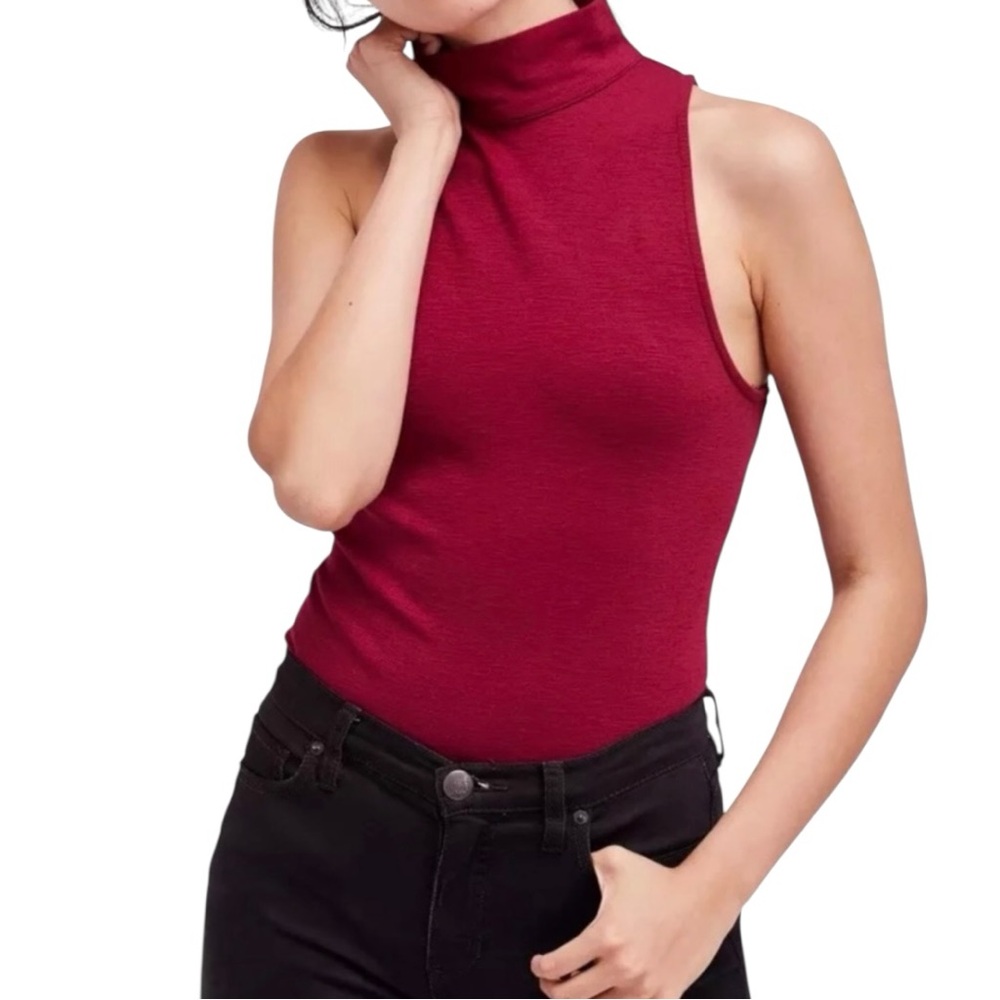 Free People Mock Neck Sleeveless Top Blouse Open Cut Out Back Wine Size Large